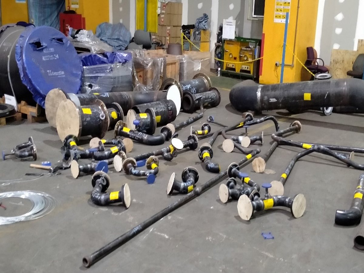 Material and spool storage